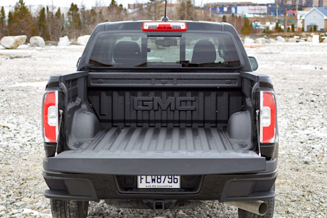 Editorial 2017 gmc canyon diesel 4wd crew cab short bed 12 ew