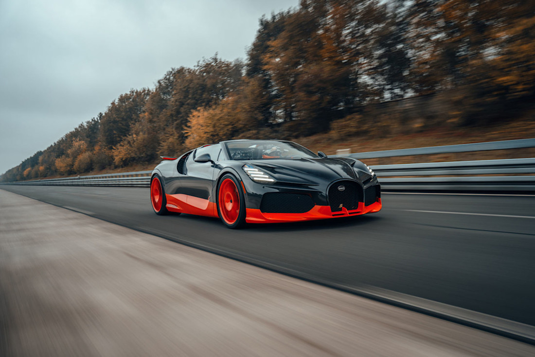Bugatti W16 Mistral erreicht offen 454 km/h
