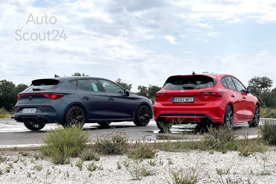 Ford Focus ST vs CUPRA LEon (13).jpg