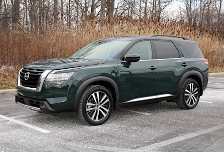 Editorial 2024 nissan pathfinder platinum td 240226 04 jm