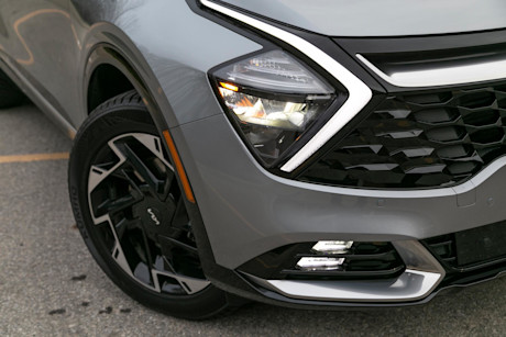 Editorial 2023 kia sportage phev ex premium 07 jw