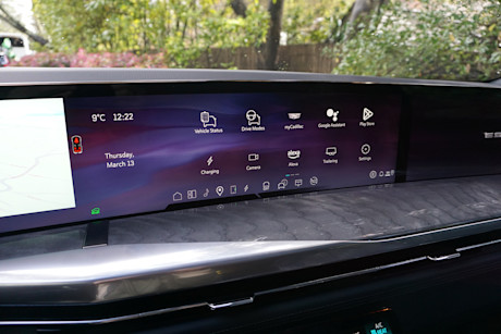Editorial 2025 cadillac escalade iq fd di 20250313 14