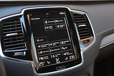 Editorial 2020 volvo xc90 t8 r design 23 jm