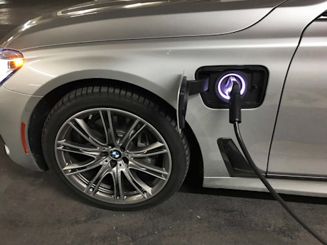 Editorial 2019 bmw 740le 15 mb