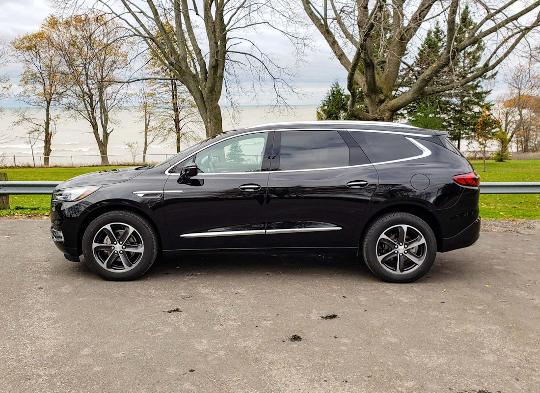 Editorial 2020 buick enclave essence 03 sw