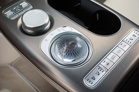 Editorial 2023 genesis gv60 performance awd 28 di