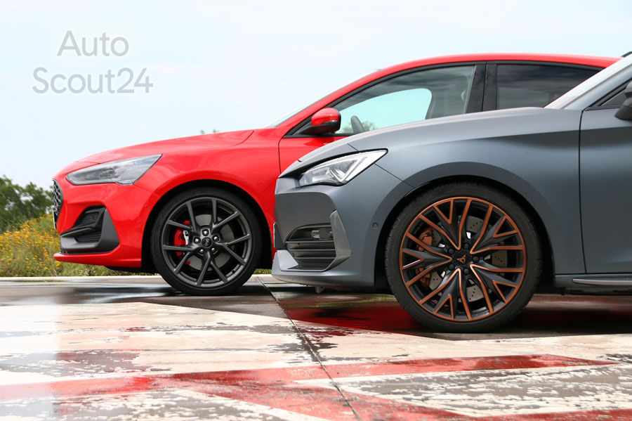 Ford Focus ST vs CUPRA LEon (11).JPG