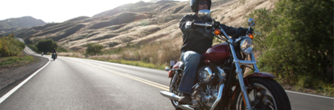 Prova: Harley-Davidson XL883L SuperLow – Un'autentica esperienza di guida