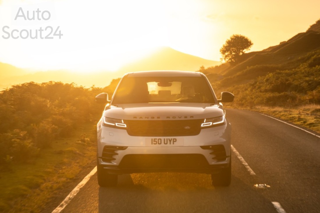 7.RR_Velar_21MY_Onroad_230920 (2).jpg