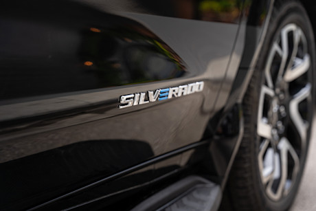 Editorial 2024 chevrolet silverado ev jw 4