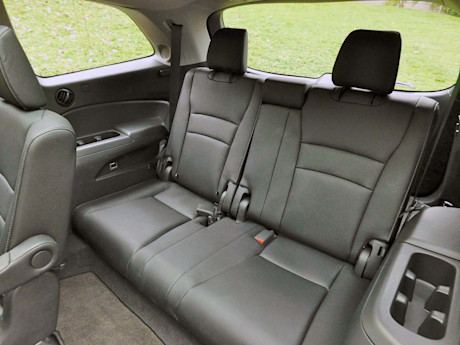 Editorial 2016 honda pilot touring awd sh 16