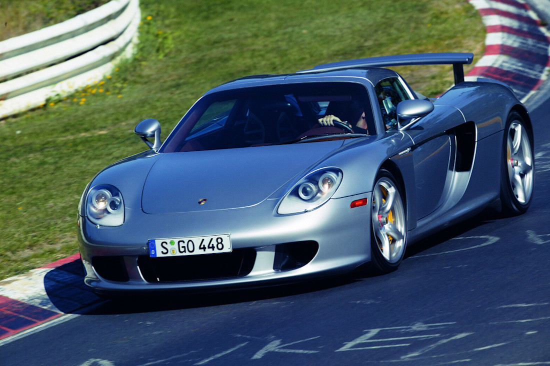 Porsche-Carrera-GT-2003 (2).jpg