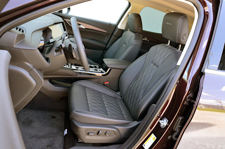 Buick Envision Avenir 2021 : essai routier Body Image