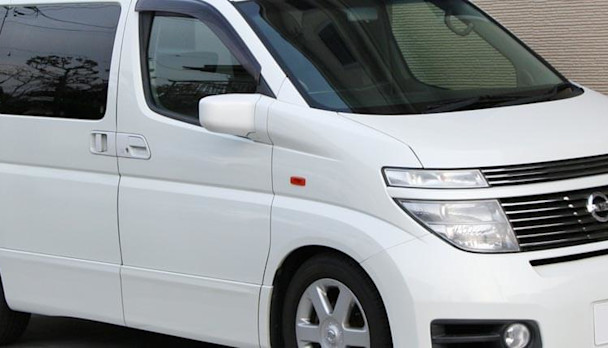Nissan Elegrand