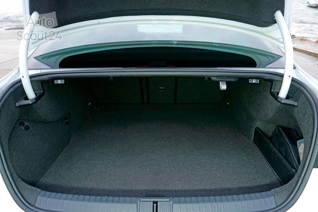 Prueba VW Passat GTE 2021 Ruben Fidalgo (24).jpg