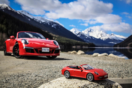 Editorial 2015 porsche 911 carrera4 cabriolet gts bm 14