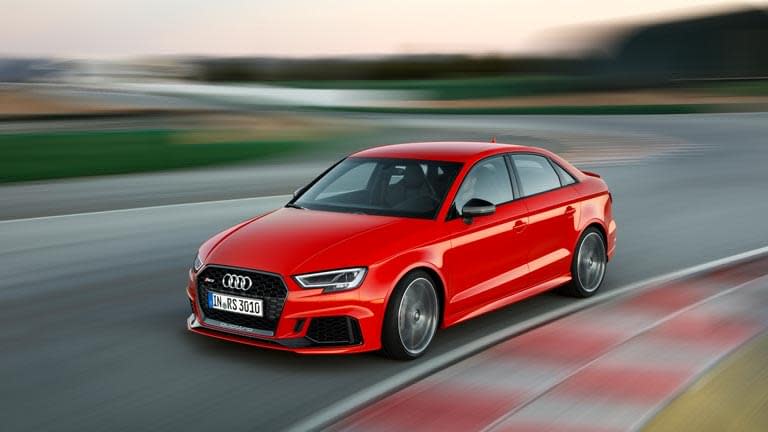 Audi RS3 privit din fata