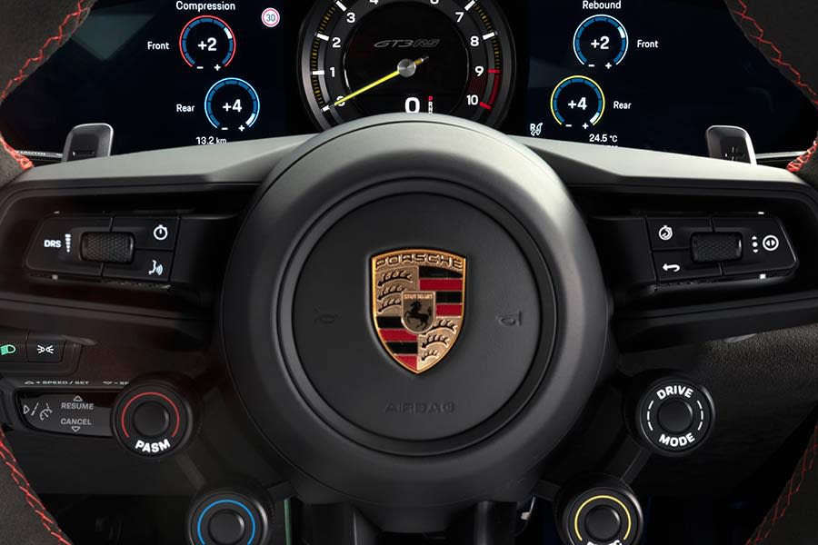 911 GT3 RS 2022 interior (9).jpg