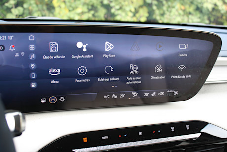 Buick Enclave Avenir 2025 : essai routier Body Image