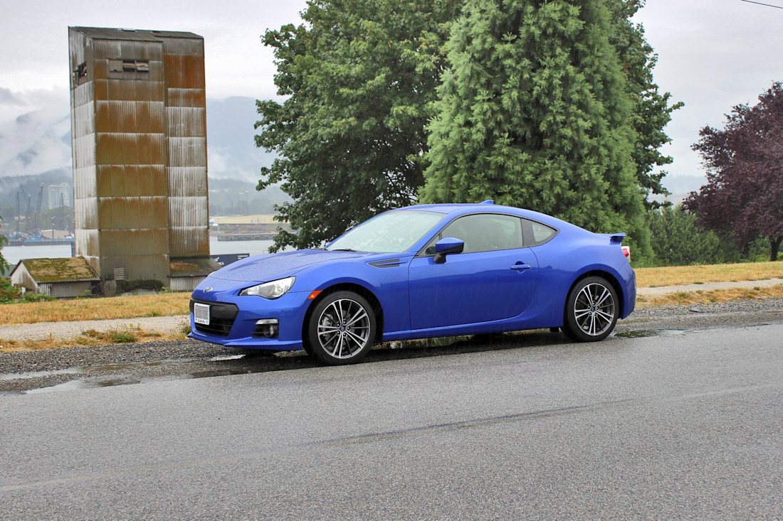 Editorial 2015 subaru brz dh 03