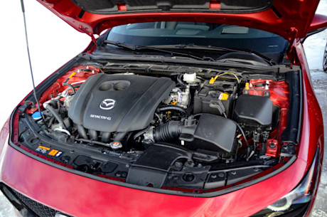 Mazda3 Sport AWD contre Subaru Impreza 2020 : match comparatif Body Image