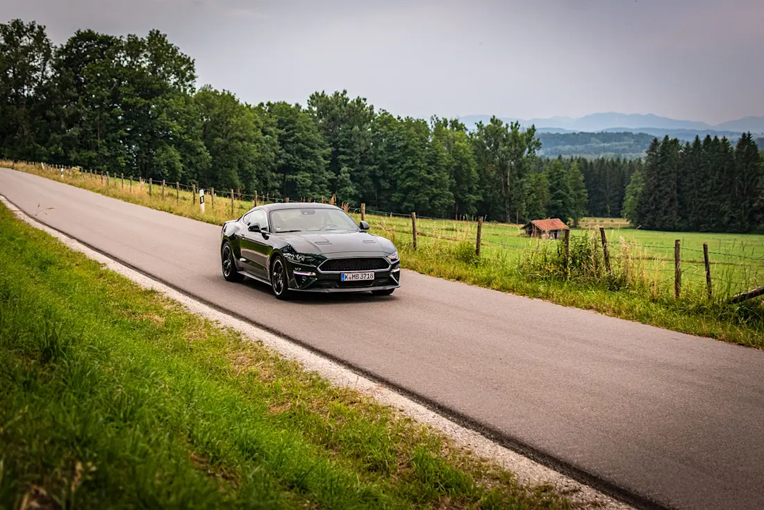 Ford-Mustang-Bullitt-Dynamic-Front Ford-Mustang-Bullitt-Dynamic-Front
