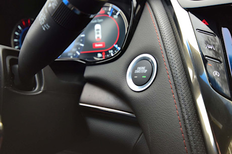 Editorial 2018 cadillac cts premium luxury awd 26 jp