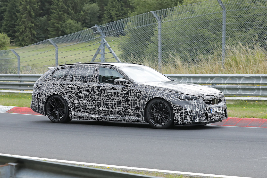 Neuer BMW M5 Touring zeigt sich auf der Nordschleife