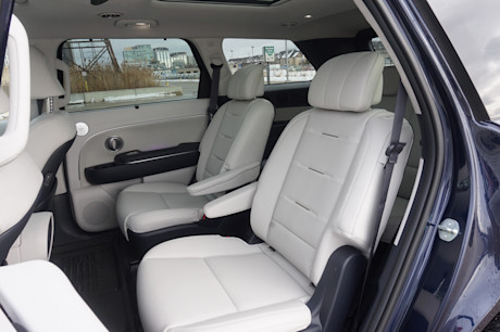 2026 Hyundai Palisade Hybrid Review Image