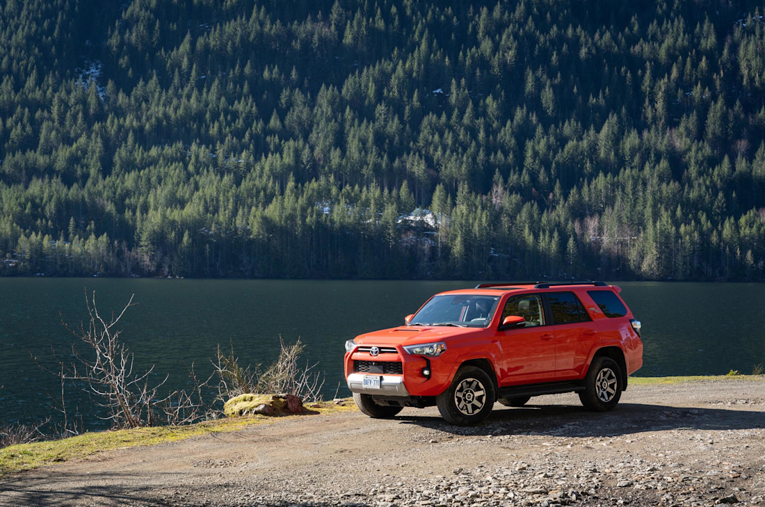 Editorial 2024 toyota 4runner trd off road td 240412 04 jw