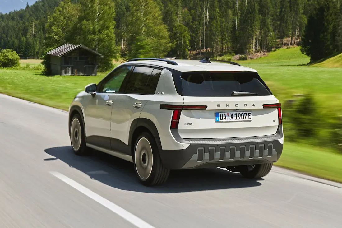 7 skoda-epiq-2026-heck-schraeg