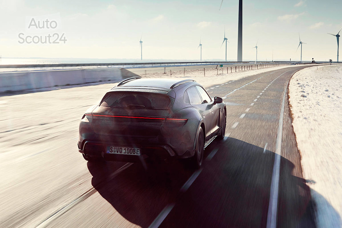 Nuevo Porsche Taycan Cross Turismo 2021 (3).jpg