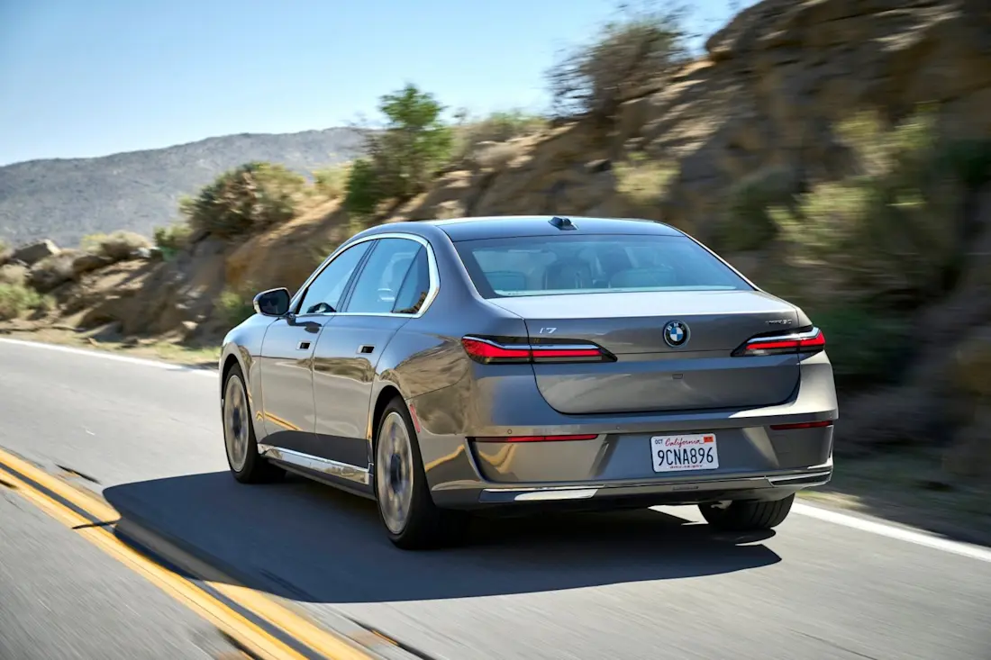 bmw-i7-xdriv-2023-6 bmw-i7-xdriv-2023-6