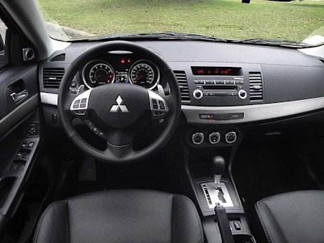 Editorial 2013 mitsubishi lancer gt gw 22 6046