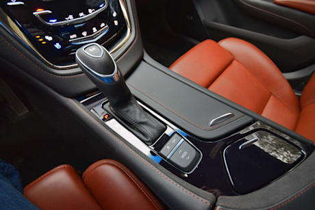 Editorial 2018 cadillac cts premium luxury awd 23 jp