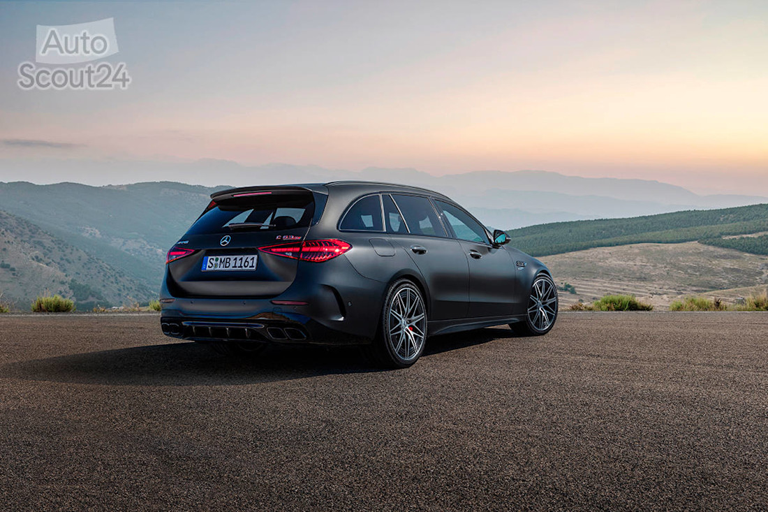 Mercedes-AMG C63 S EPerformance 2022 (43).jpg