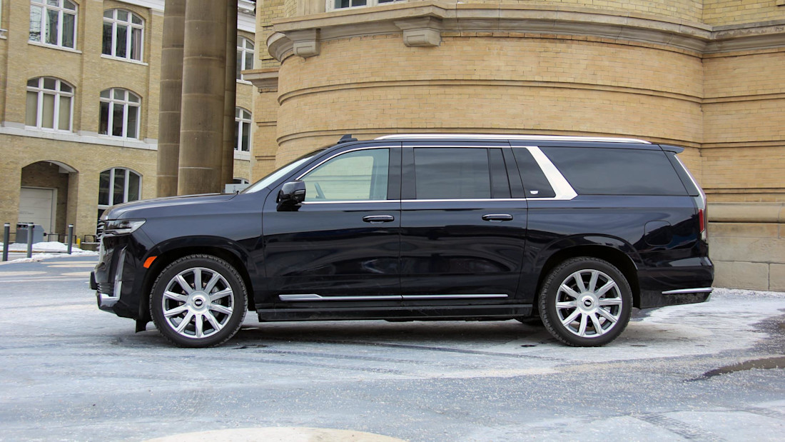 Editorial 2021 cadillac escalade esv premium luxury platinum 04 dw