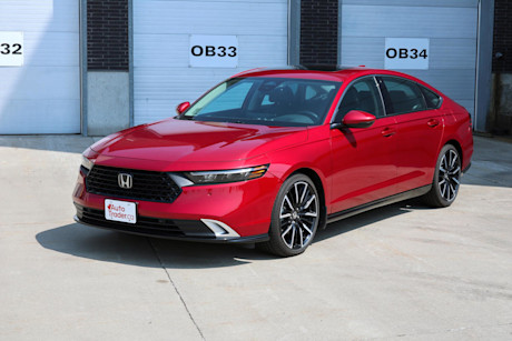Editorial 2023 honda accord hybrid touring td 230929 05 jm