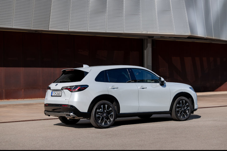 Honda ZR-V White-6.jpg