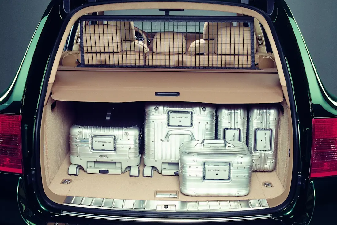 Porsche-Cayenne-Turbo-Trunk Porsche-Cayenne-Turbo-Trunk