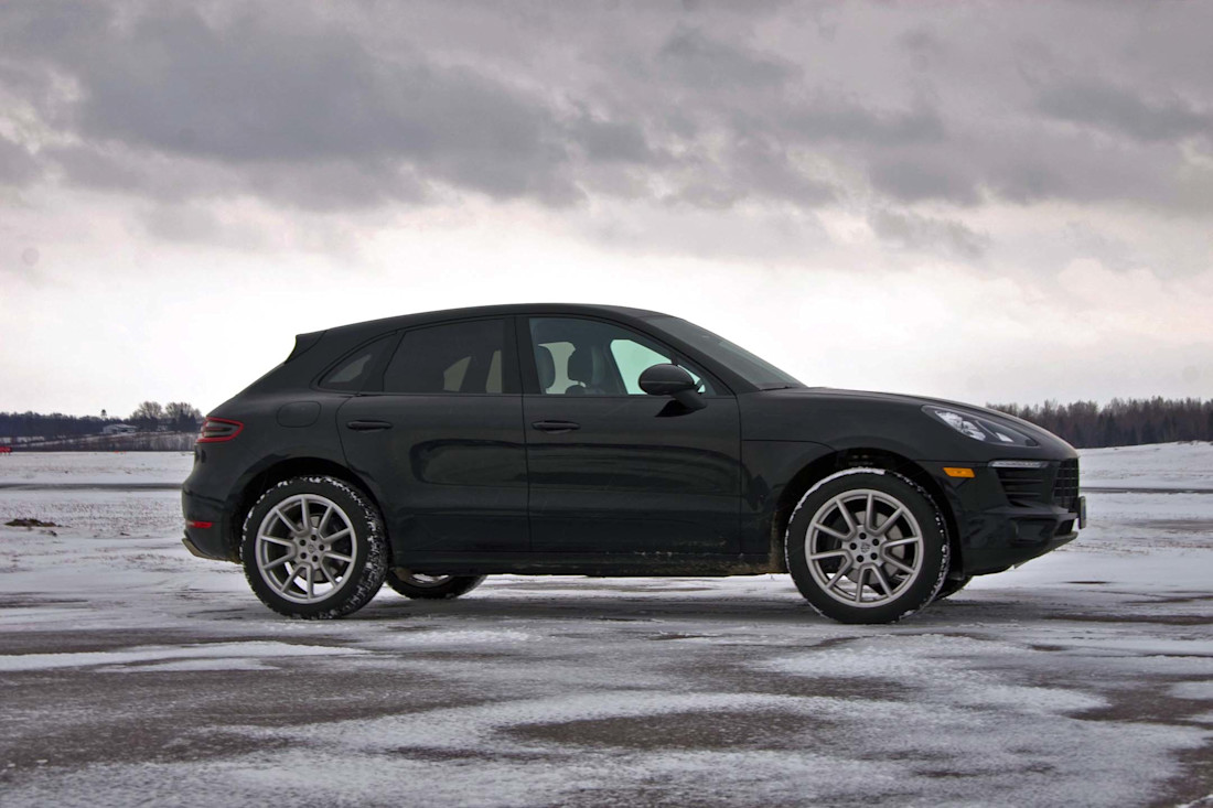 Editorial 2017 porsche macan 08 lw