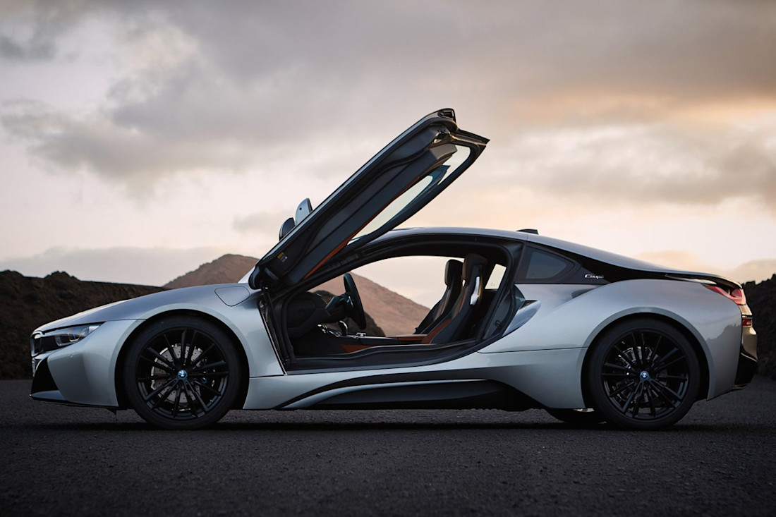 BMW-i8_Coupe-2019-1600-0a.jpg