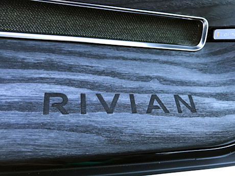 Editorial 2022 rivian r1t 33 lw