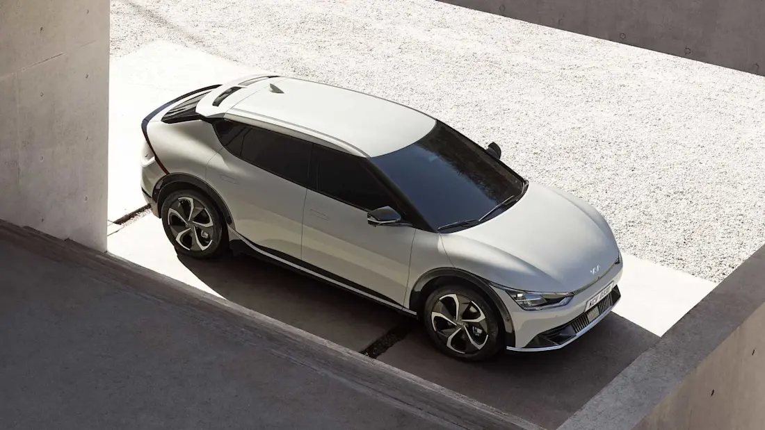 kia-ev6-top-angle kia-ev6-top-angle