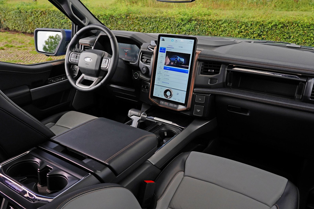 ford-f-150-lightning-2022-6.jpg