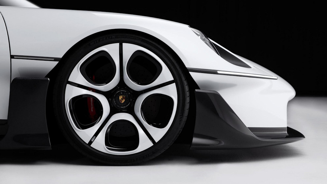 2026 Porsche Vision Mission S - Preview - Porsche - 261015 - 12.jpg