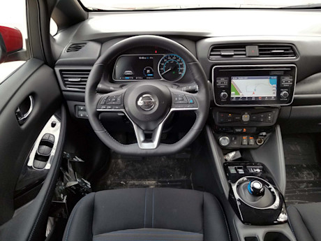 Editorial 2018 nissan leaf 15 sw