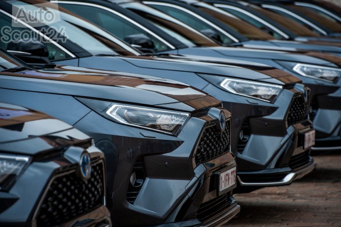 Toyota RAV4 Plug-in - Presentación Valladolid (3) (1).jpg