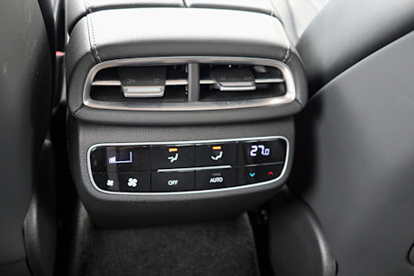 Editorial 2023 genesis electrified g80 prestige 27 jm