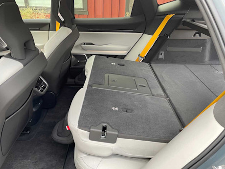 Editorial 2025 polestar 3 fd pb 240919 11